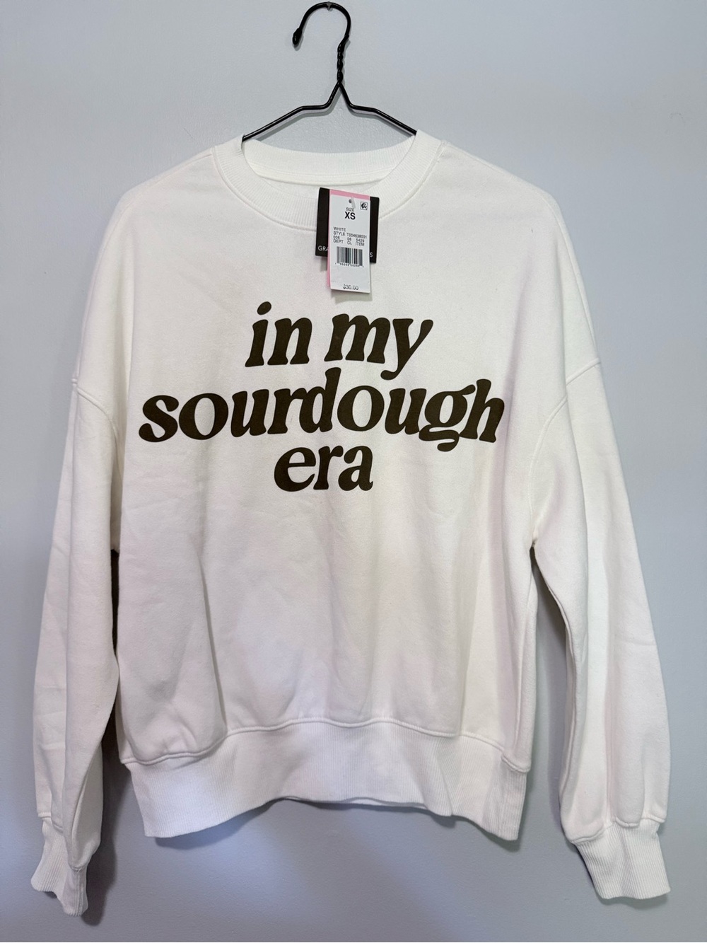 NWT Size XS Cream Graphic Crewneck Sweatshirt - “in my sourdough era”